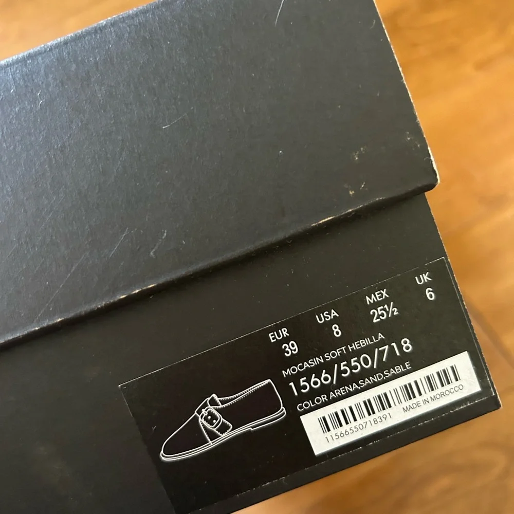 Massimo Dutti premium leather flats - Picture 3 of 11